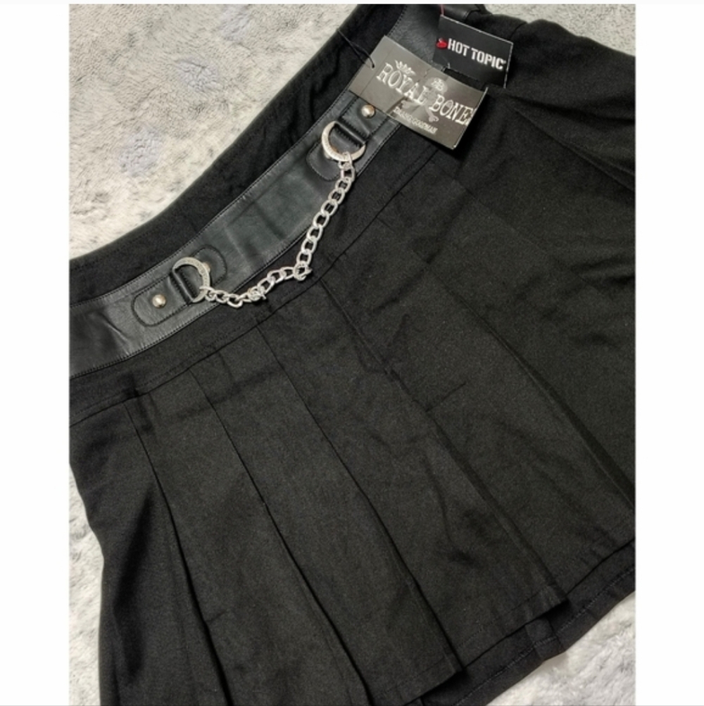 NWT Y2K Vintage Royal Bones Daang Goodman (Tripp) Black Pleated Skirt Women's XL